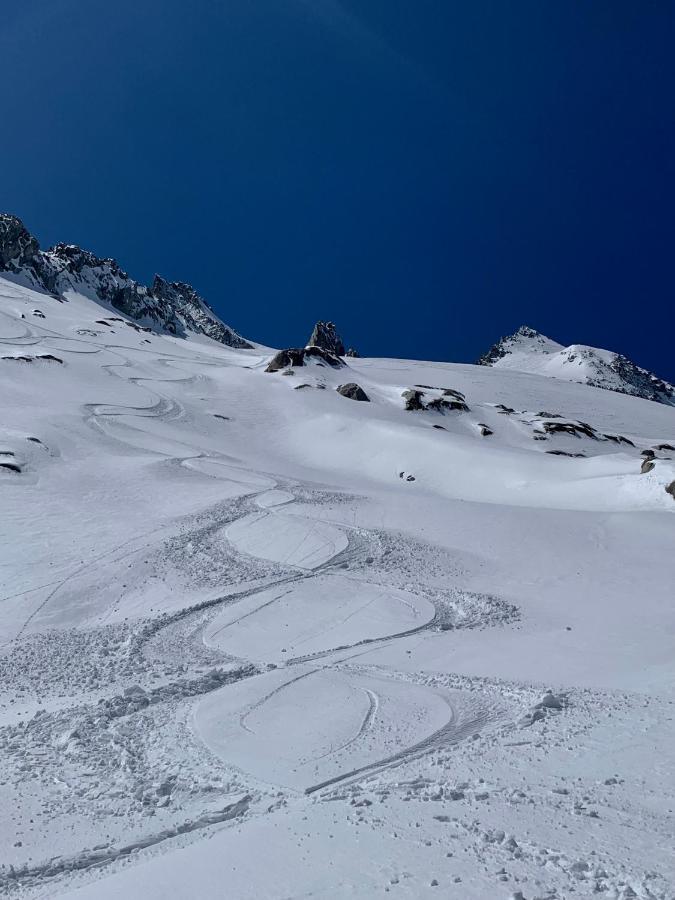Appartement Avec Jacuzzi Dans Chalet Prive, Grande Terrasse, Parking Gratuit Les Houches Eksteriør bilde
