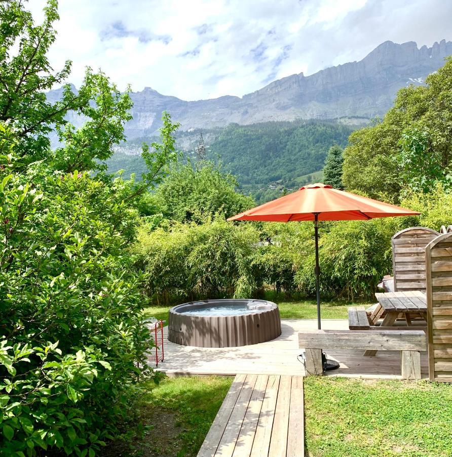 Appartement Avec Jacuzzi Dans Chalet Prive, Grande Terrasse, Parking Gratuit Les Houches Eksteriør bilde